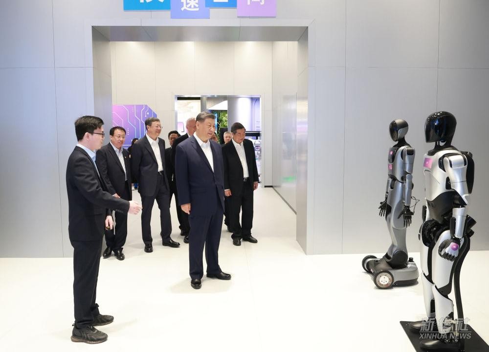 习近平总书记到上海调研， K8凯发代表具身智能行业汇报进展